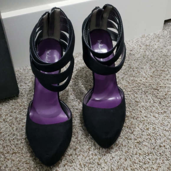 ⭐New Listing⭐ Michael Antonio suede strappy pumps - Picture 2 of 7